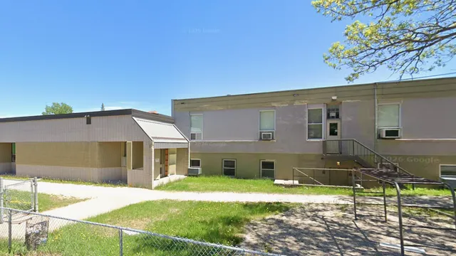 Photo of Charleswood School
